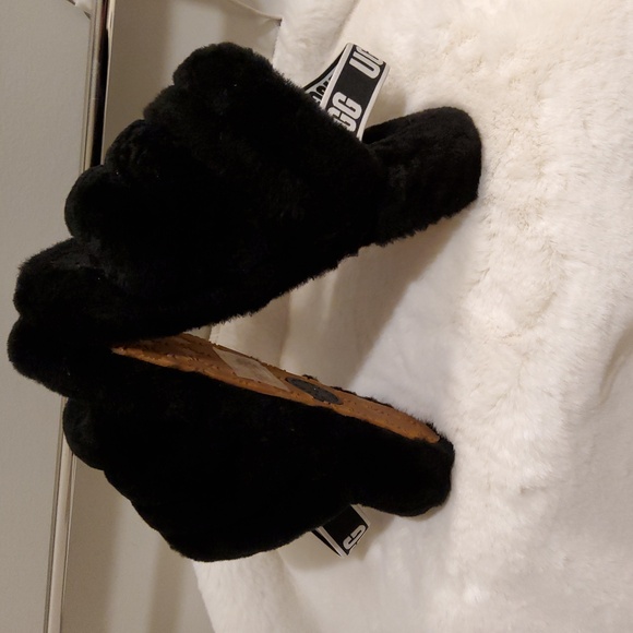 UGG Women's Fluff Yeah Black Slide Slippers - Picture 12 of 16